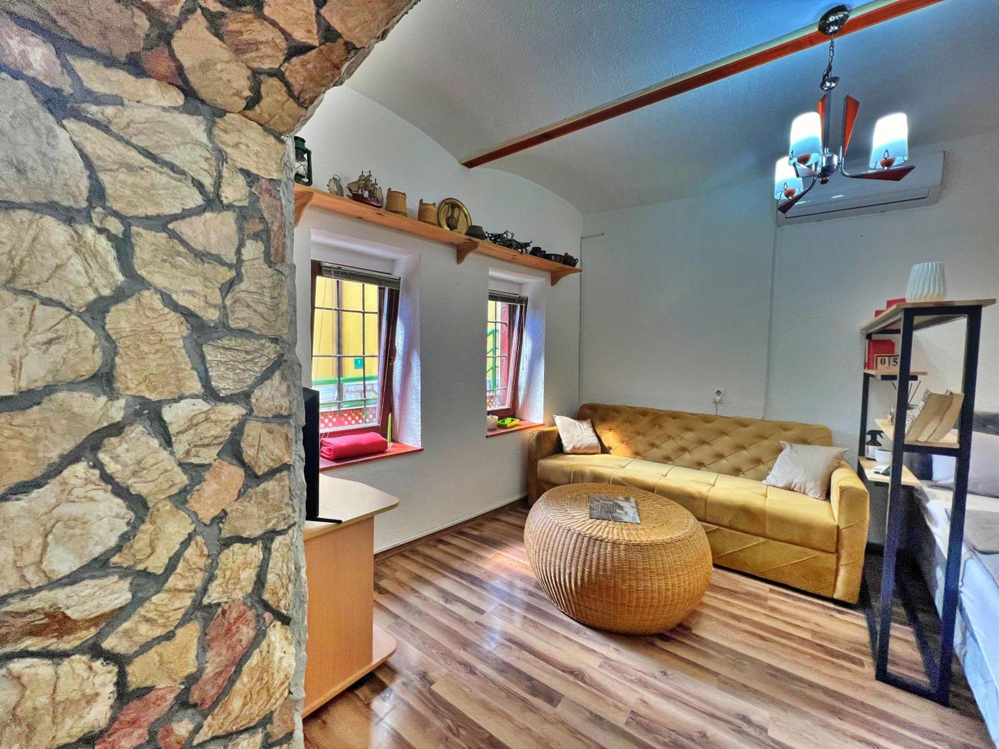 Chic Old Town Studio With Patio SJJ Exterior foto