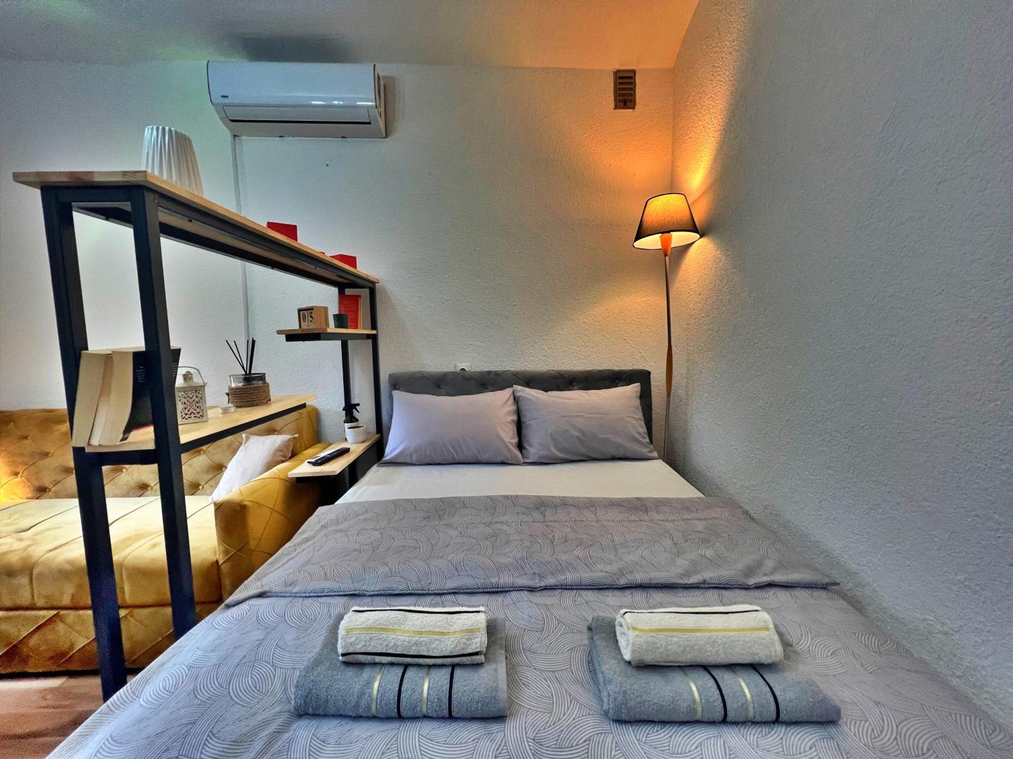 Chic Old Town Studio With Patio SJJ Exterior foto