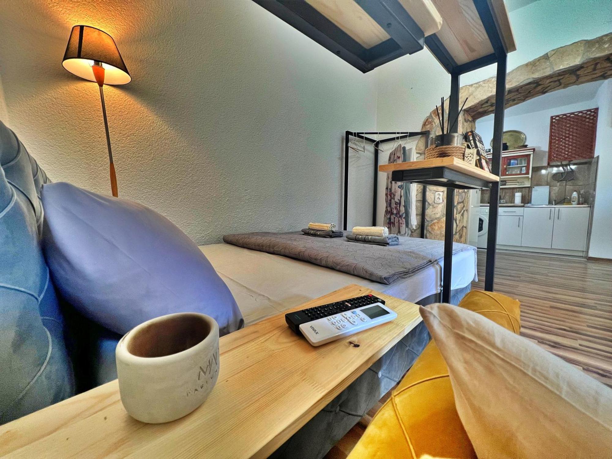 Chic Old Town Studio With Patio SJJ Exterior foto