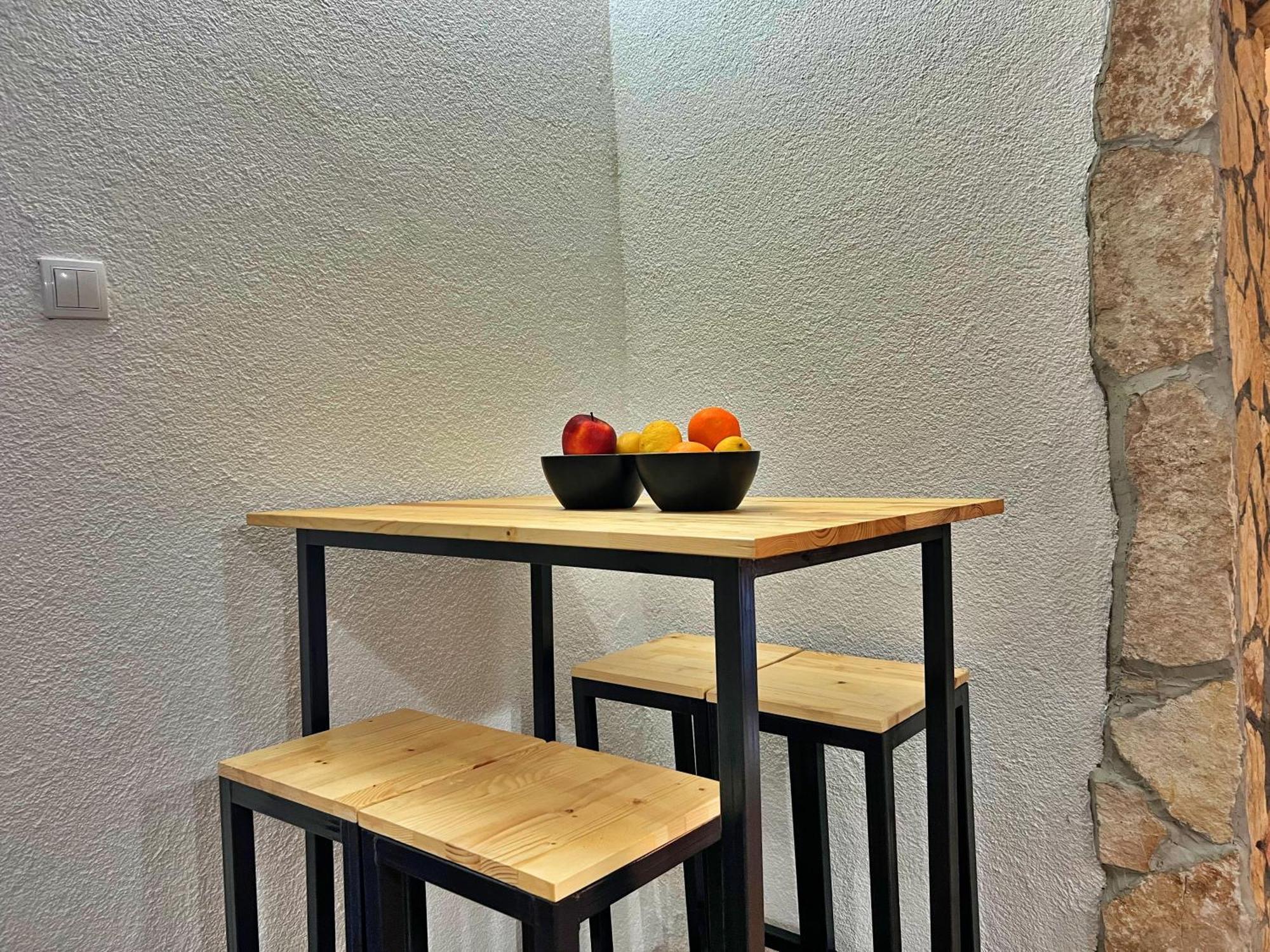 Chic Old Town Studio With Patio SJJ Exterior foto