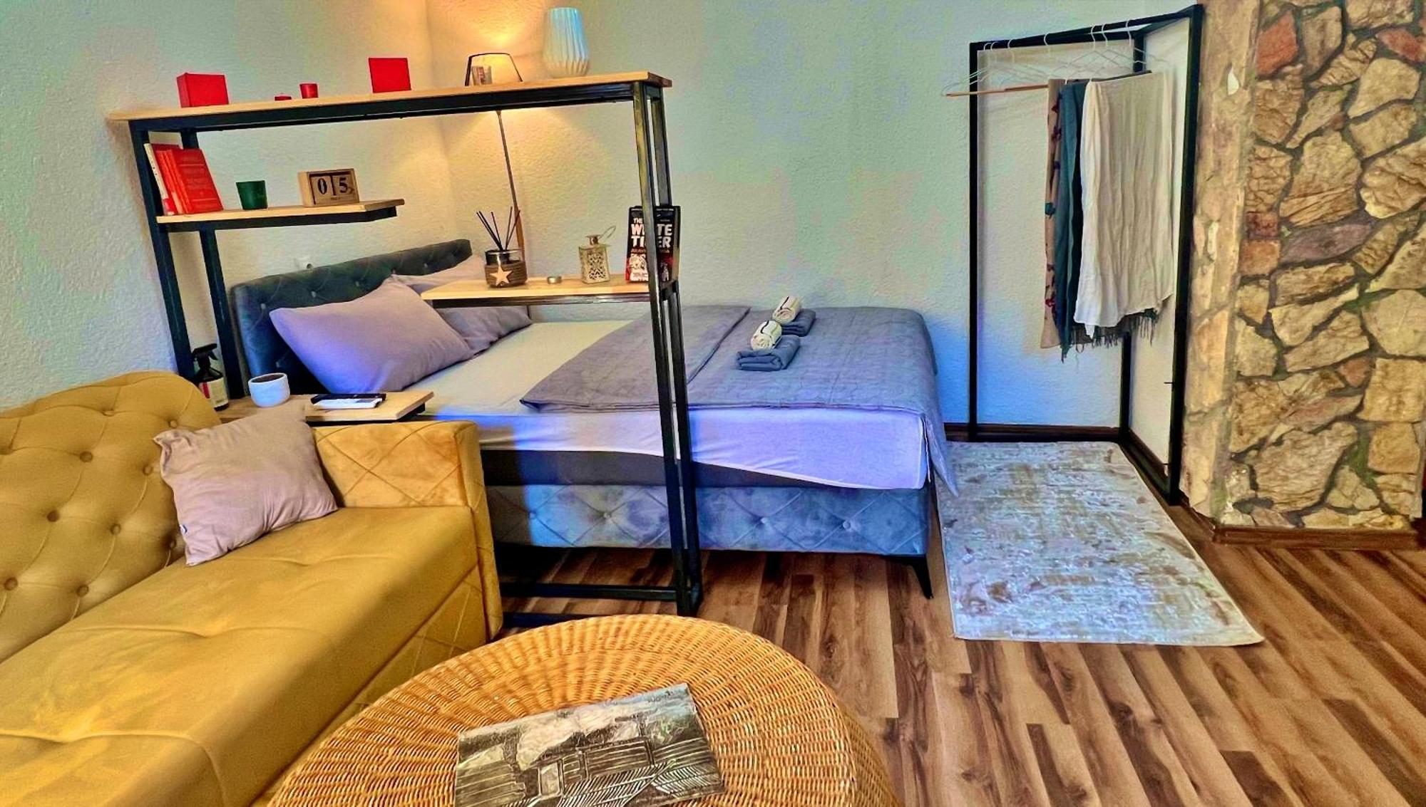 Chic Old Town Studio With Patio SJJ Exterior foto